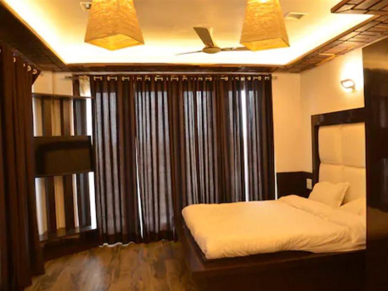 Hotel Bellevue Inn Gangānagar Kültér fotó