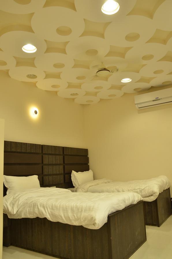 Hotel Bellevue Inn Gangānagar Kültér fotó