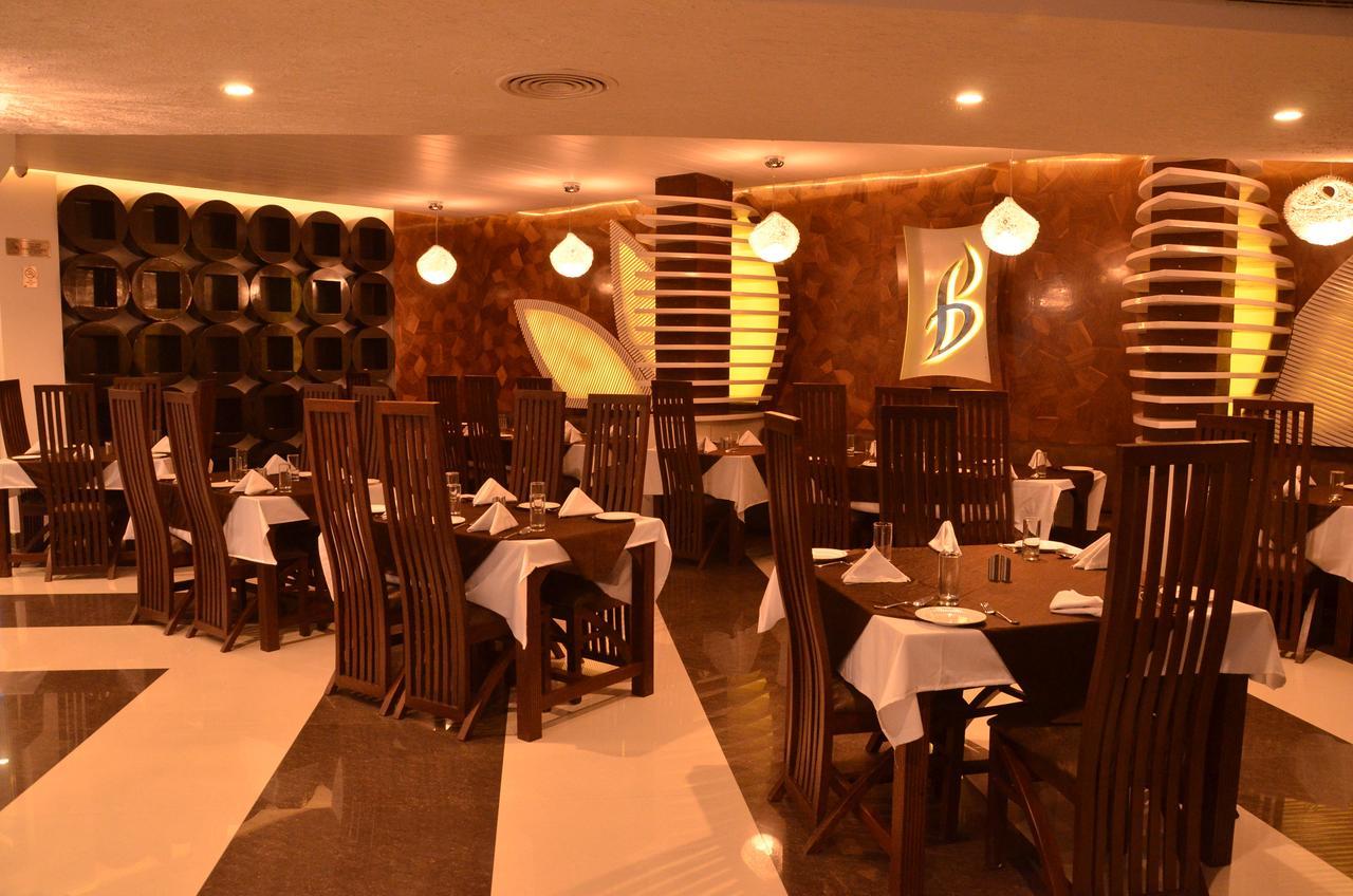 Hotel Bellevue Inn Gangānagar Kültér fotó